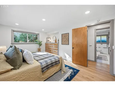 12802 SE Knapp Street Portland OR 97236