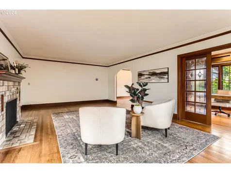 7024 SE Reed College Place Portland OR 97202