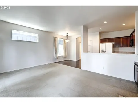 1310 Se Roundelay Street Hillsboro OR 97123
