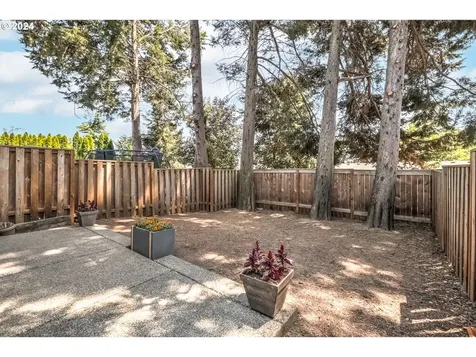 1310 Se Roundelay Street Hillsboro OR 97123