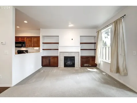 1310 Se Roundelay Street Hillsboro OR 97123