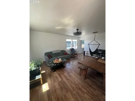 319 Baltimore Street Longview WA 98632