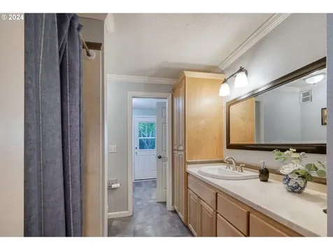 2645 Chuckanut Street Eugene OR 97408