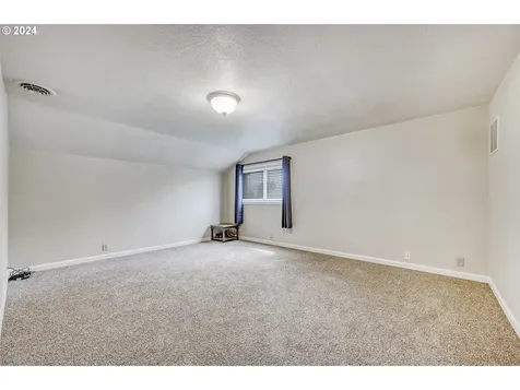 2645 Chuckanut Street Eugene OR 97408