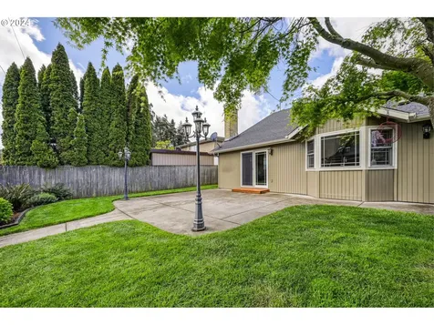 2645 Chuckanut Street Eugene OR 97408