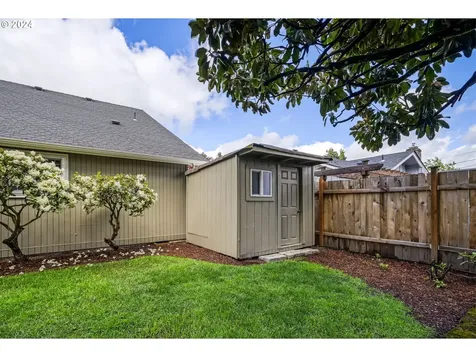 2645 Chuckanut Street Eugene OR 97408