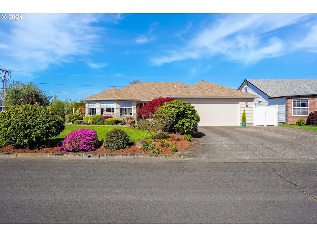 2133 Heather Way Woodburn OR 97071