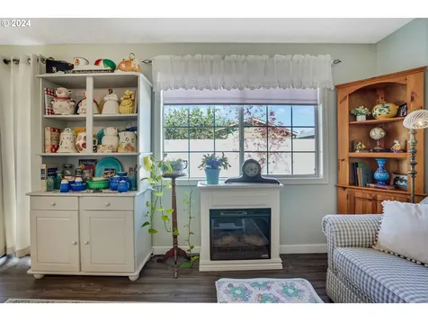 2133 Heather Way Woodburn OR 97071