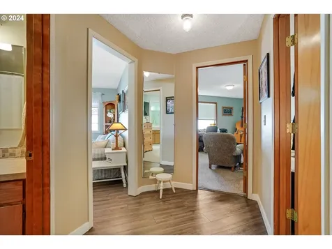 2133 Heather Way Woodburn OR 97071