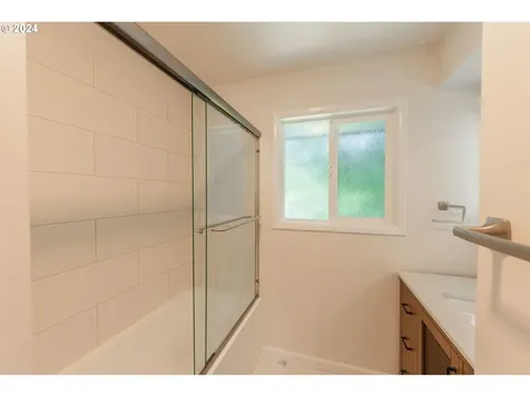 1685 Woodland Drive Coos Bay OR 97420