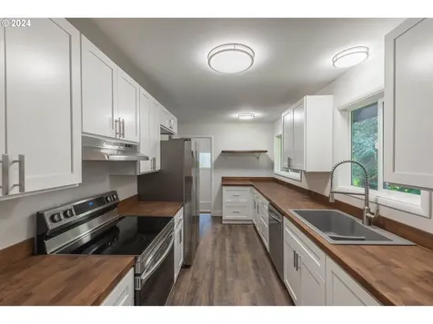 1685 Woodland Drive Coos Bay OR 97420