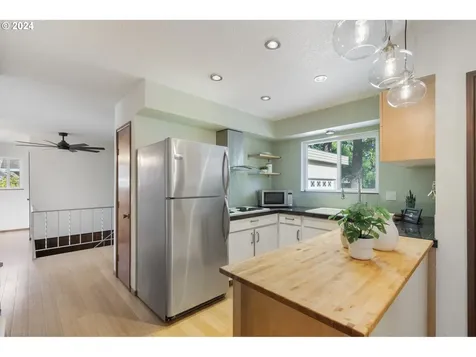 2480 NE 23rd Street Gresham OR 97030