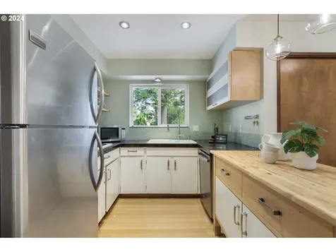 2480 NE 23rd Street Gresham OR 97030