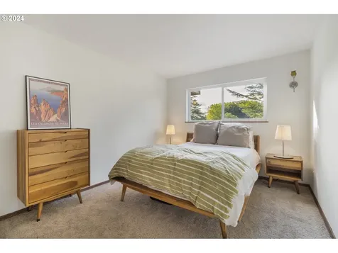 2480 NE 23rd Street Gresham OR 97030