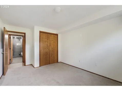 2480 NE 23rd Street Gresham OR 97030