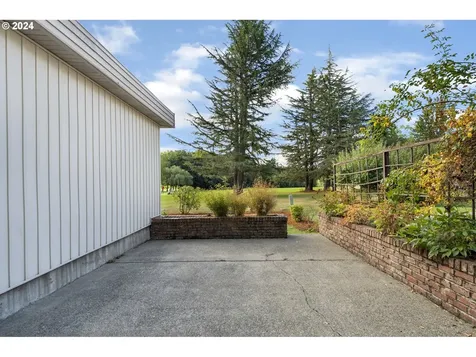 2480 NE 23rd Street Gresham OR 97030