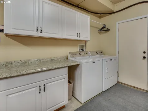 2725 SW Hope Circle Troutdale OR 97060
