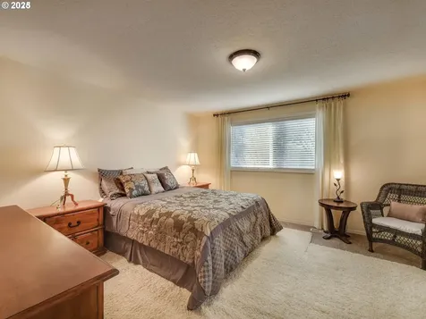 2725 SW Hope Circle Troutdale OR 97060