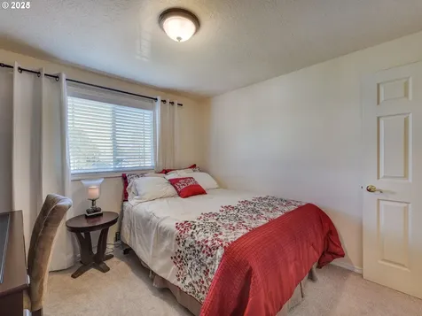 2725 SW Hope Circle Troutdale OR 97060