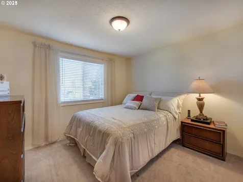 2725 SW Hope Circle Troutdale OR 97060