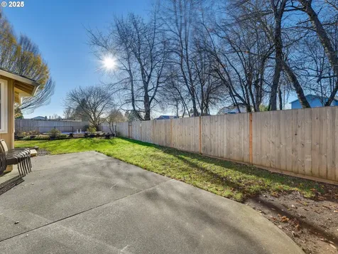 2725 SW Hope Circle Troutdale OR 97060
