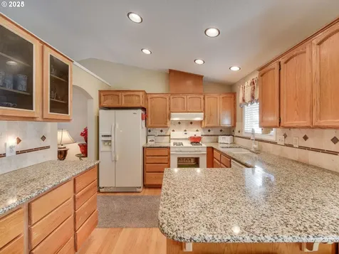 2725 SW Hope Circle Troutdale OR 97060