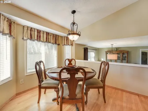 2725 SW Hope Circle Troutdale OR 97060