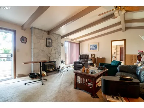 428 E Regis Street Stayton OR 97383