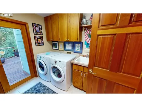 31647 Carolyn Lane Gold Beach OR 97444