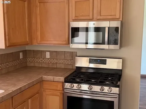 5649 SE Chase Loop Gresham OR 97080