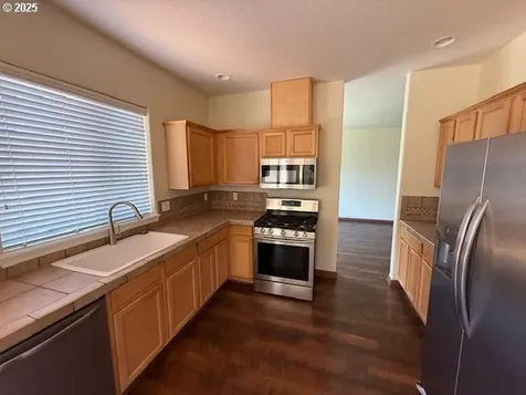 5649 SE Chase Loop Gresham OR 97080
