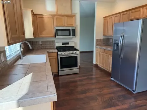 5649 SE Chase Loop Gresham OR 97080