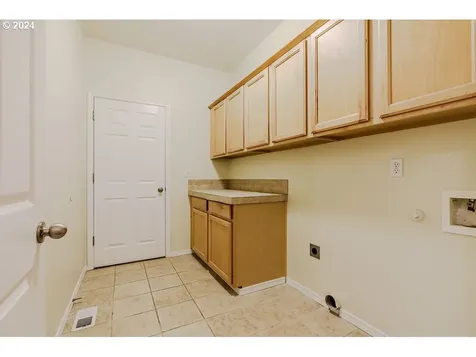 5649 SE Chase Loop Gresham OR 97080