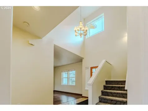 5649 SE Chase Loop Gresham OR 97080
