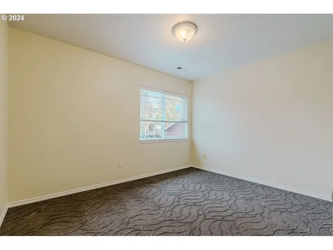 5649 SE Chase Loop Gresham OR 97080