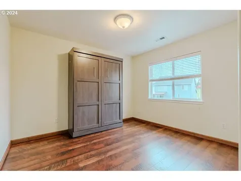 5649 SE Chase Loop Gresham OR 97080