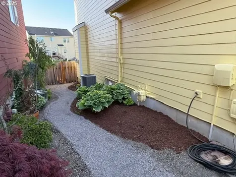 5649 SE Chase Loop Gresham OR 97080