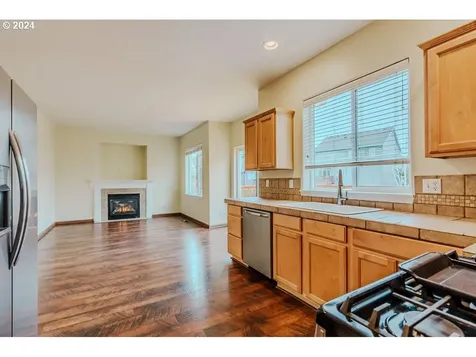 5649 SE Chase Loop Gresham OR 97080