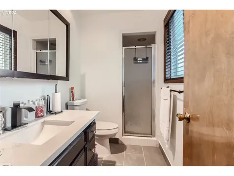 1006 Ne 173rd Avenue Portland OR 97230