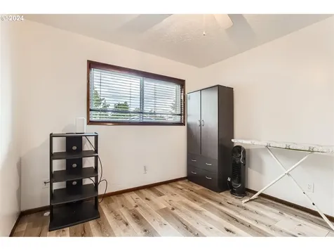 1006 Ne 173rd Avenue Portland OR 97230