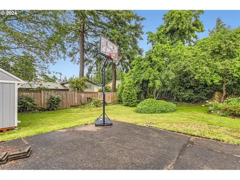 1006 Ne 173rd Avenue Portland OR 97230