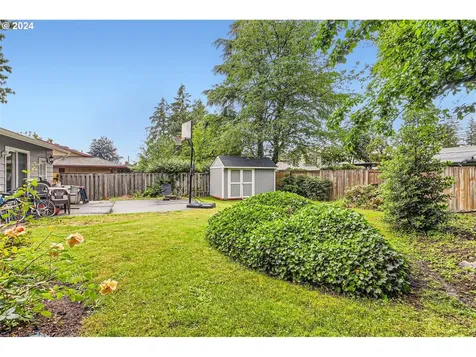 1006 Ne 173rd Avenue Portland OR 97230