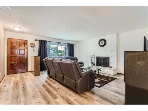 1006 Ne 173rd Avenue Portland OR 97230