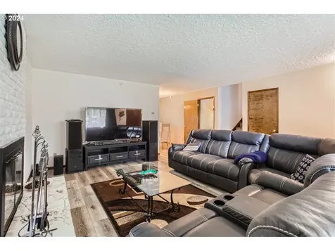 1006 Ne 173rd Avenue Portland OR 97230