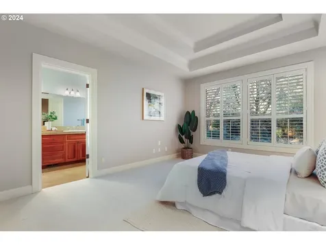 3485 Upper Drive Lake Oswego OR 97035