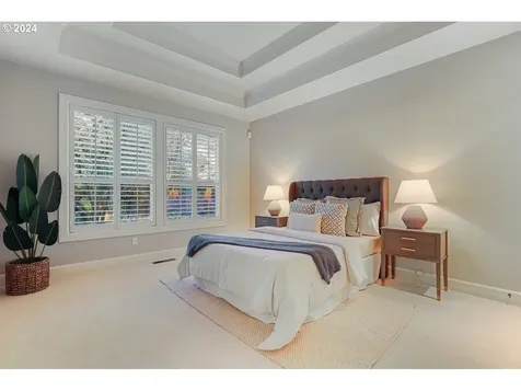 3485 Upper Drive Lake Oswego OR 97035