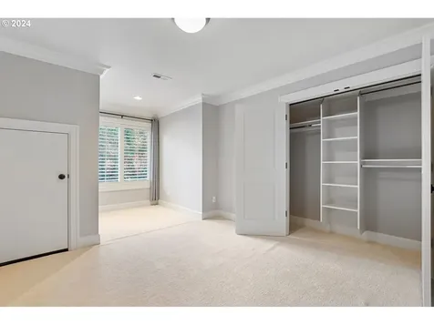 3485 Upper Drive Lake Oswego OR 97035