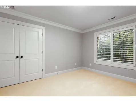 3485 Upper Drive Lake Oswego OR 97035