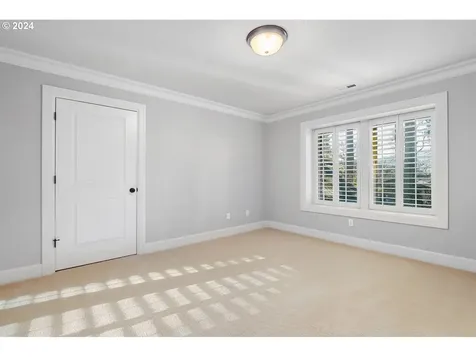 3485 Upper Drive Lake Oswego OR 97035