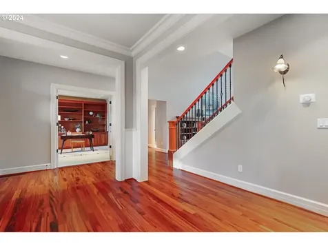 3485 Upper Drive Lake Oswego OR 97035